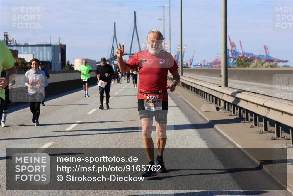 03.10.2025 - Köhlbrandbrückenlauf Strokosch-Dieckow http://msf.ph/oto/9165762 03.10.2025 13:15:56 Position 3 4789 meine-sportfotos.de