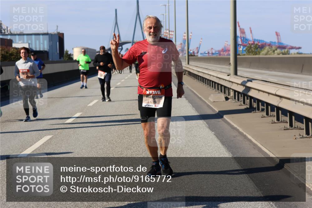 03.10.2025 - Köhlbrandbrückenlauf Strokosch-Dieckow http://msf.ph/oto/9165772 03.10.2025 13:15:57 Position 3 4789 meine-sportfotos.de