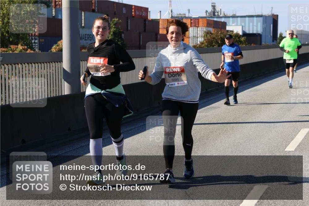 03.10.2025 - Köhlbrandbrückenlauf Strokosch-Dieckow http://msf.ph/oto/9165787 03.10.2025 13:16:01 Position 3 682, 5585 meine-sportfotos.de