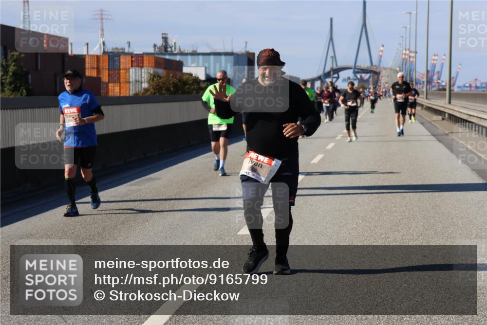 03.10.2025 - Köhlbrandbrückenlauf Strokosch-Dieckow http://msf.ph/oto/9165799 03.10.2025 13:16:04 Position 3 5508 meine-sportfotos.de