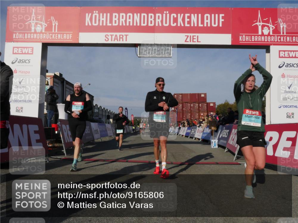 03.10.2025 - Köhlbrandbrückenlauf Matties Gatica Varas http://msf.ph/oto/9165806 03.10.2025 10:00:14 Ziel 1071, 1109, 1237, 1298, 1315, 3820 meine-sportfotos.de