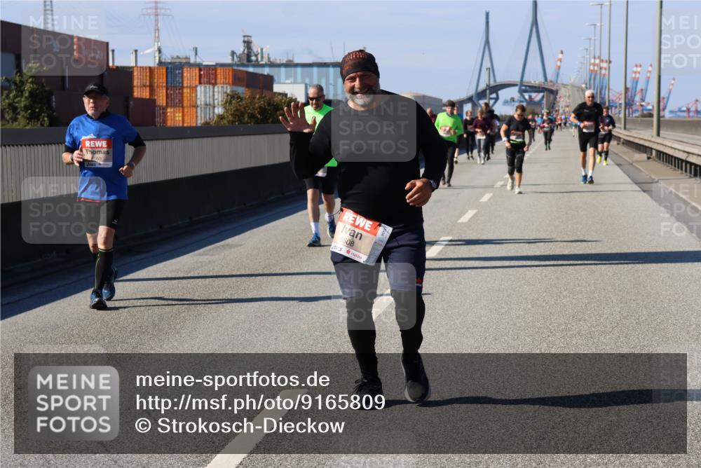 03.10.2025 - Köhlbrandbrückenlauf Strokosch-Dieckow http://msf.ph/oto/9165809 03.10.2025 13:16:04 Position 3 560, 5508 meine-sportfotos.de