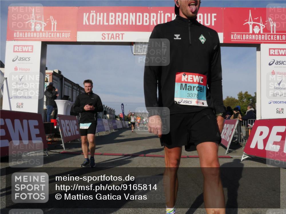 03.10.2025 - Köhlbrandbrückenlauf Matties Gatica Varas http://msf.ph/oto/9165814 03.10.2025 10:00:16 Ziel 1071, 1109, 1237, 1315, 3041, 3820 meine-sportfotos.de