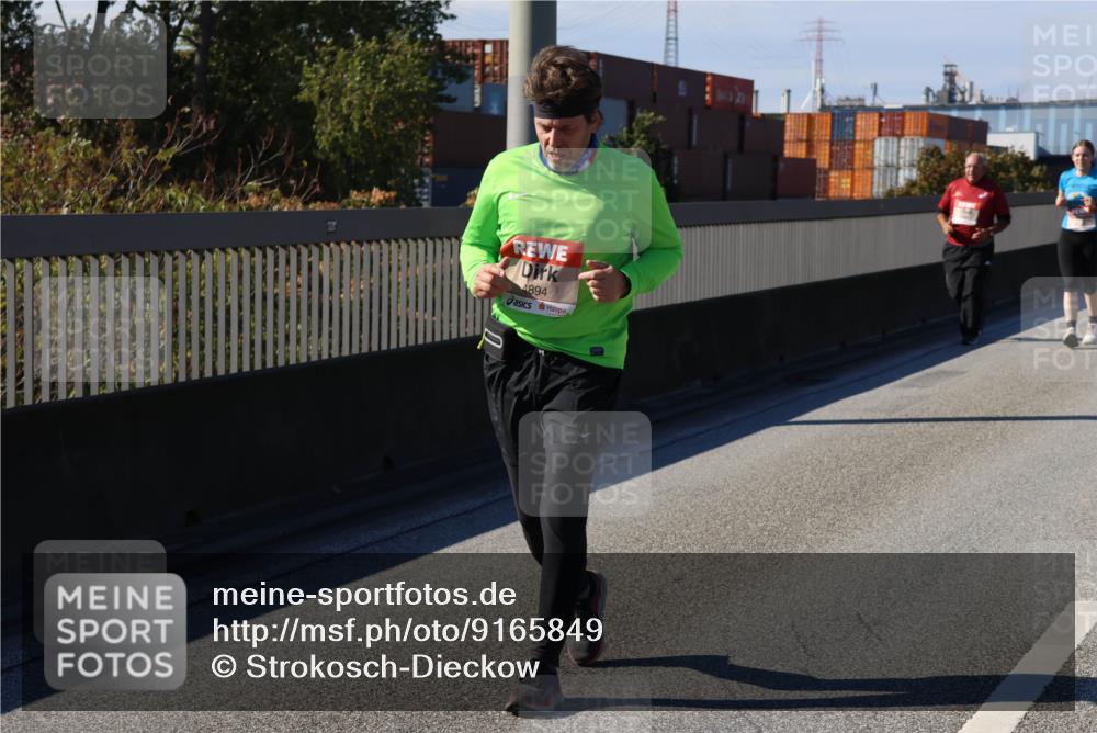 03.10.2025 - Köhlbrandbrückenlauf Strokosch-Dieckow http://msf.ph/oto/9165849 03.10.2025 13:16:19 Position 3 4894 meine-sportfotos.de