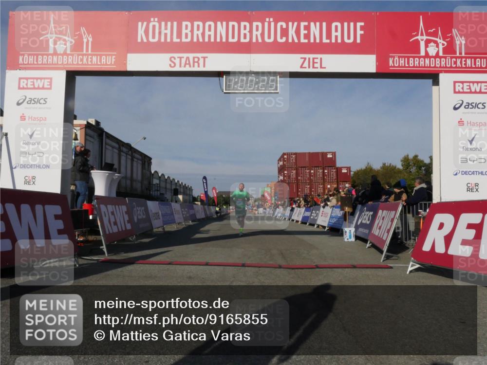 03.10.2025 - Köhlbrandbrückenlauf Matties Gatica Varas http://msf.ph/oto/9165855 03.10.2025 10:00:26 Ziel 1018, 1106, 1118, 1262, 3041 meine-sportfotos.de