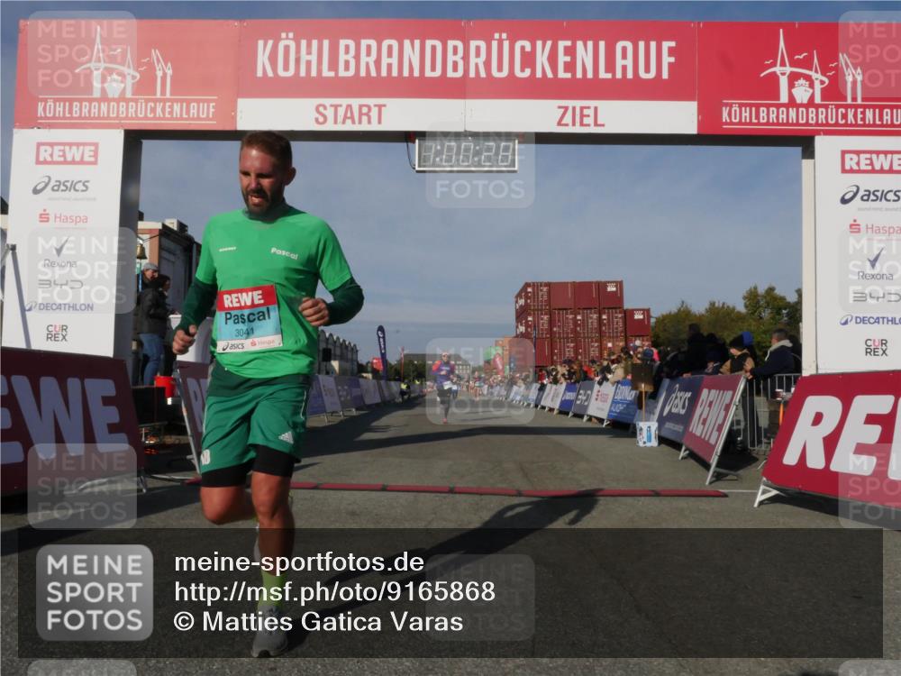 03.10.2025 - Köhlbrandbrückenlauf Matties Gatica Varas http://msf.ph/oto/9165868 03.10.2025 10:00:29 Ziel 1018, 1106, 1118, 1175, 1262, 2880, 3650 meine-sportfotos.de