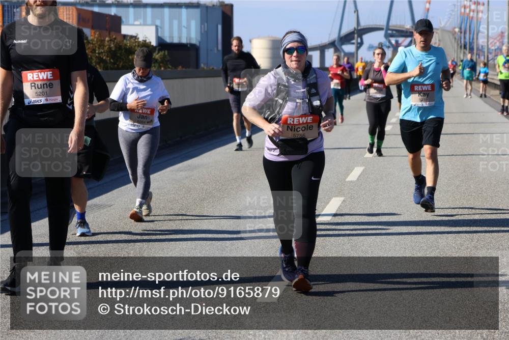 03.10.2025 - Köhlbrandbrückenlauf Strokosch-Dieckow http://msf.ph/oto/9165879 03.10.2025 13:16:31 Position 3 5201, 6284, 5756, 5219 meine-sportfotos.de