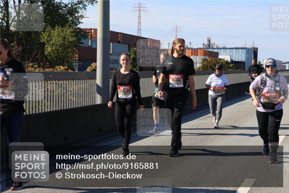 03.10.2025 - Köhlbrandbrückenlauf Strokosch-Dieckow http://msf.ph/oto/9165881 03.10.2025 13:16:31 Position 3 29, 10, 5554, 5384, 5201, 5756 meine-sportfotos.de