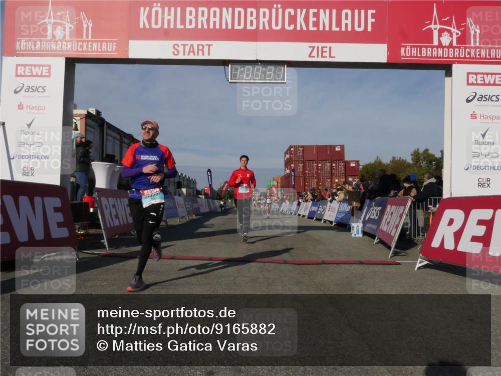 03.10.2025 - Köhlbrandbrückenlauf Matties Gatica Varas http://msf.ph/oto/9165882 03.10.2025 10:00:33 Ziel 1018, 1118, 1175, 1262, 2880, 3650 meine-sportfotos.de