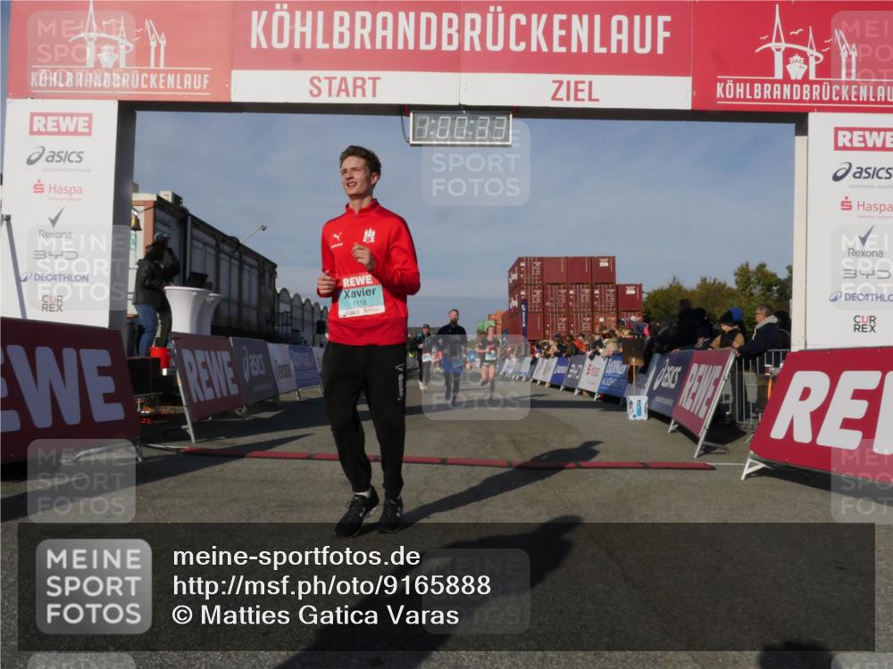 03.10.2025 - Köhlbrandbrückenlauf Matties Gatica Varas http://msf.ph/oto/9165888 03.10.2025 10:00:35 Ziel 1018, 1175, 1262, 2796, 2880, 3317, 3650, 3719 meine-sportfotos.de