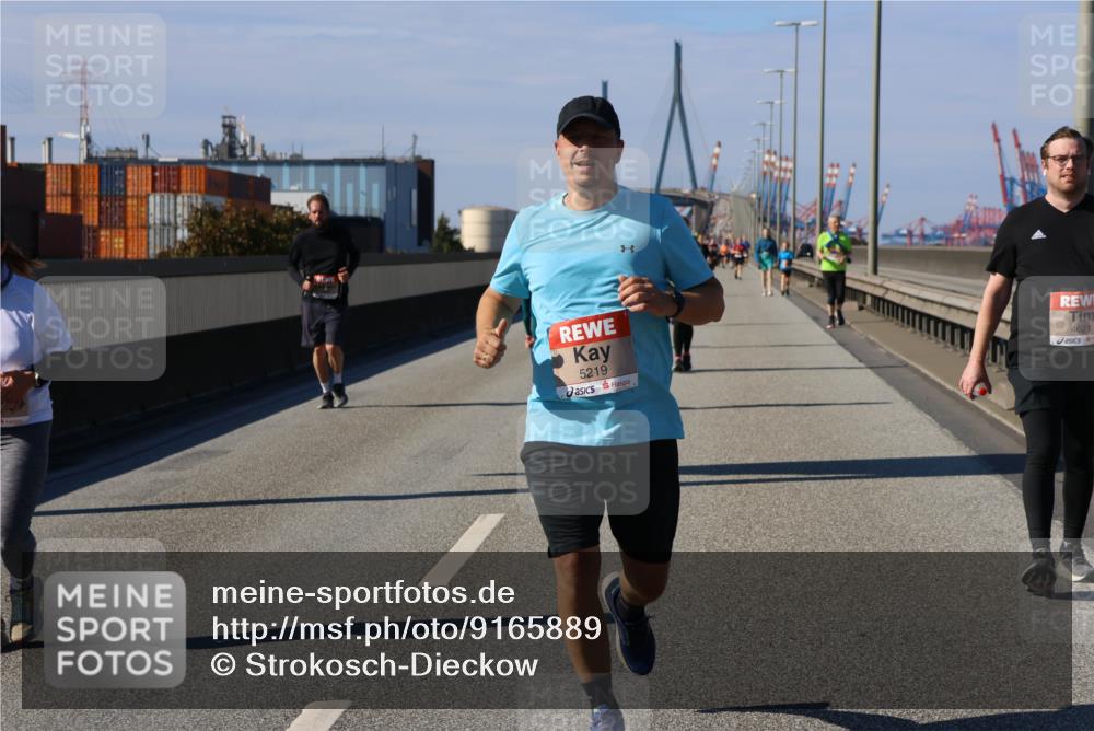 03.10.2025 - Köhlbrandbrückenlauf Strokosch-Dieckow http://msf.ph/oto/9165889 03.10.2025 13:16:34 Position 3 5219, 4621 meine-sportfotos.de