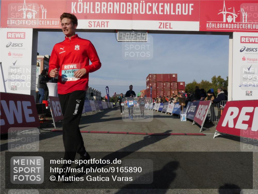 03.10.2025 - Köhlbrandbrückenlauf Matties Gatica Varas http://msf.ph/oto/9165890 03.10.2025 10:00:36 Ziel 1018, 1175, 1262, 2796, 2880, 3317, 3650, 3658, 3719 meine-sportfotos.de