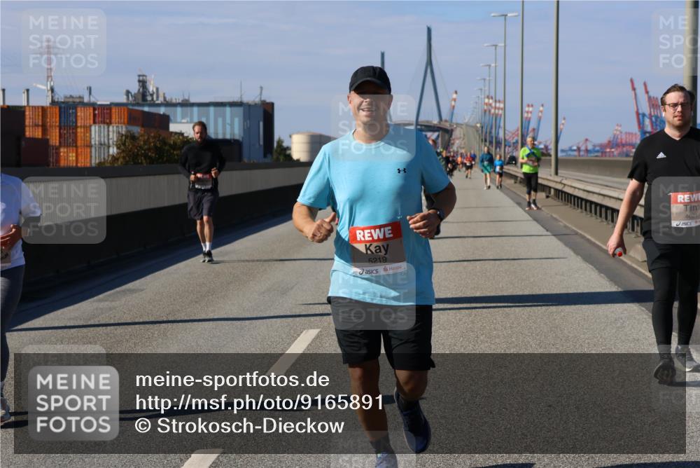 03.10.2025 - Köhlbrandbrückenlauf Strokosch-Dieckow http://msf.ph/oto/9165891 03.10.2025 13:16:34 Position 3 5219, 4621 meine-sportfotos.de