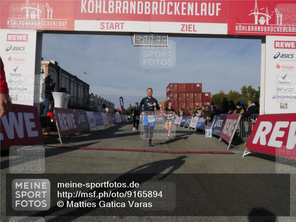 03.10.2025 - Köhlbrandbrückenlauf Matties Gatica Varas http://msf.ph/oto/9165894 03.10.2025 10:00:36 Ziel 1018, 1175, 1262, 2796, 2880, 3317, 3650, 3658, 3719 meine-sportfotos.de