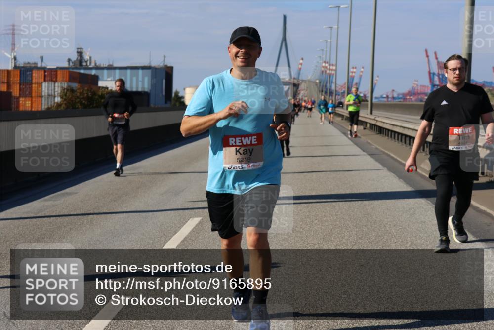 03.10.2025 - Köhlbrandbrückenlauf Strokosch-Dieckow http://msf.ph/oto/9165895 03.10.2025 13:16:34 Position 3 5219, 4621 meine-sportfotos.de