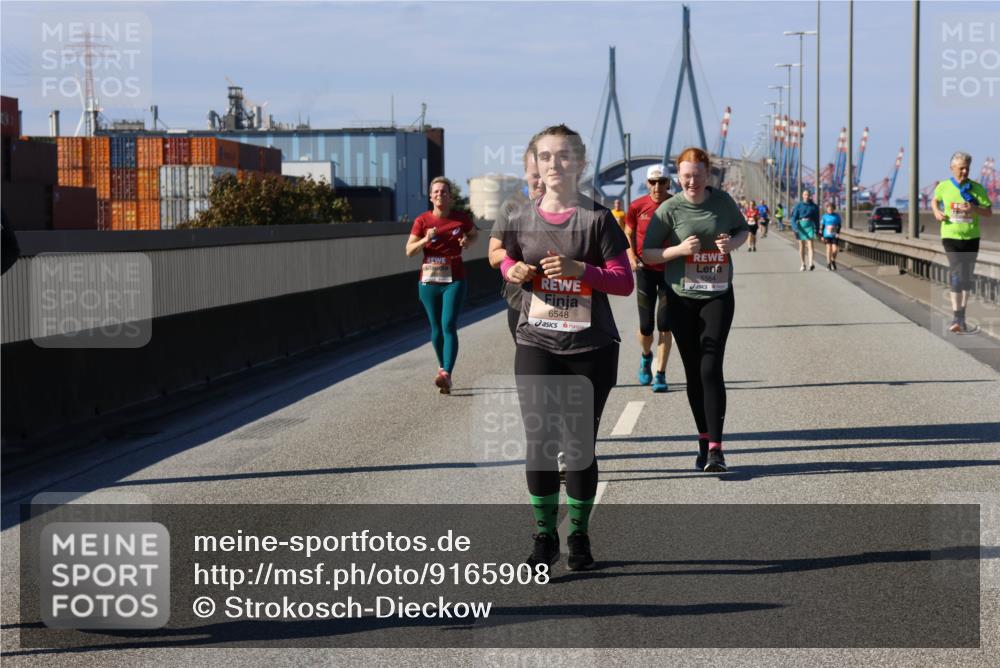 03.10.2025 - Köhlbrandbrückenlauf Strokosch-Dieckow http://msf.ph/oto/9165908 03.10.2025 13:16:41 Position 3 6548, 5564 meine-sportfotos.de