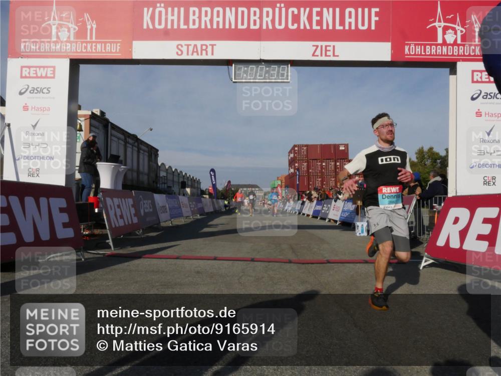 03.10.2025 - Köhlbrandbrückenlauf Matties Gatica Varas http://msf.ph/oto/9165914 03.10.2025 10:00:41 Ziel 2712, 2796, 2880, 3317, 3658, 3719 meine-sportfotos.de