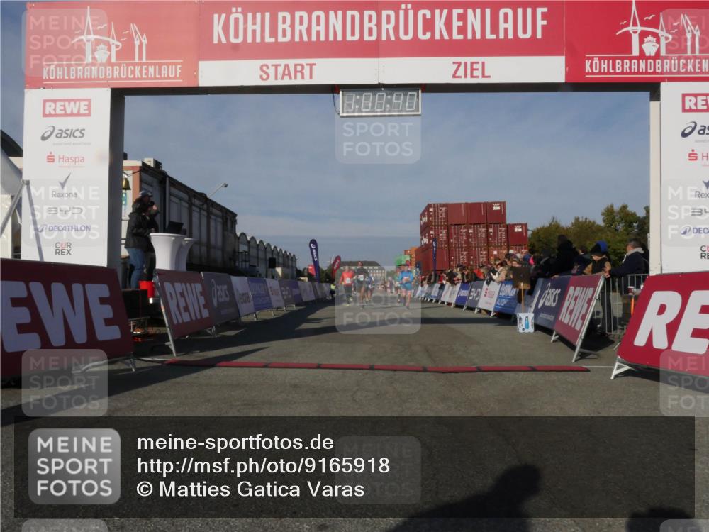 03.10.2025 - Köhlbrandbrückenlauf Matties Gatica Varas http://msf.ph/oto/9165918 03.10.2025 10:00:42 Ziel 1330, 2712, 2796, 3307, 3317, 3658, 3719 meine-sportfotos.de