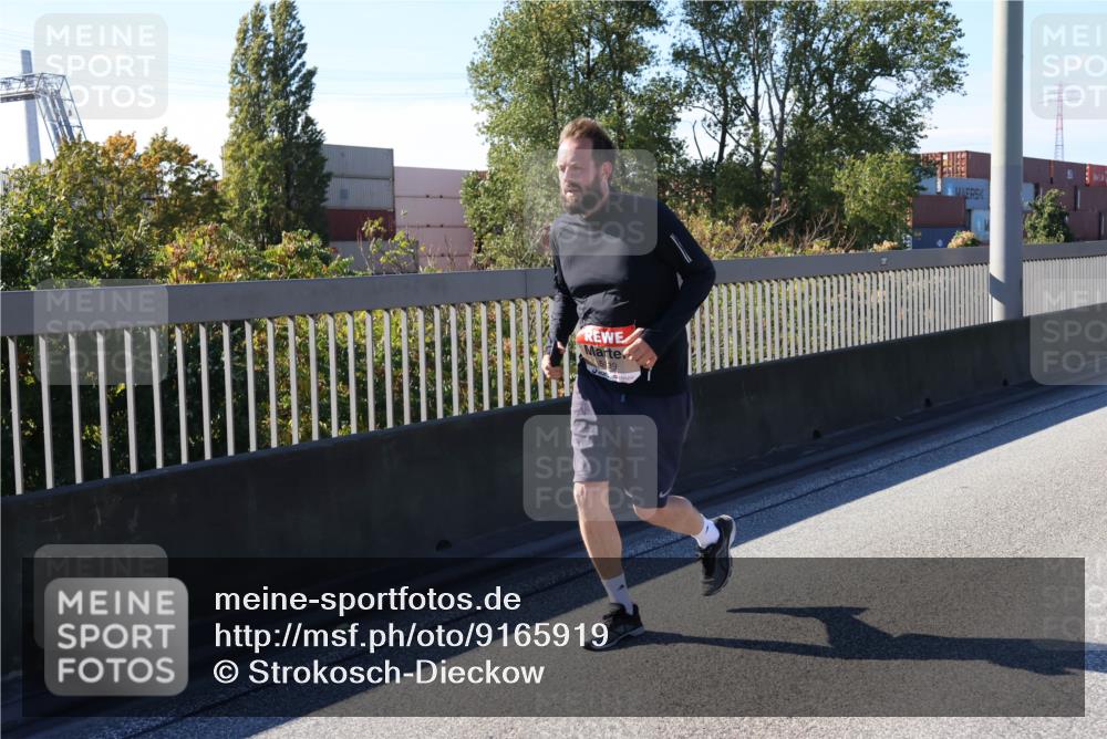 03.10.2025 - Köhlbrandbrückenlauf Strokosch-Dieckow http://msf.ph/oto/9165919 03.10.2025 13:16:43 Position 3  meine-sportfotos.de