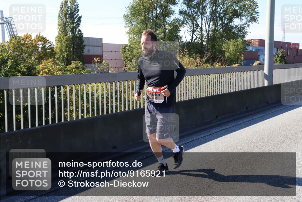 03.10.2025 - Köhlbrandbrückenlauf Strokosch-Dieckow http://msf.ph/oto/9165921 03.10.2025 13:16:43 Position 3 539 meine-sportfotos.de