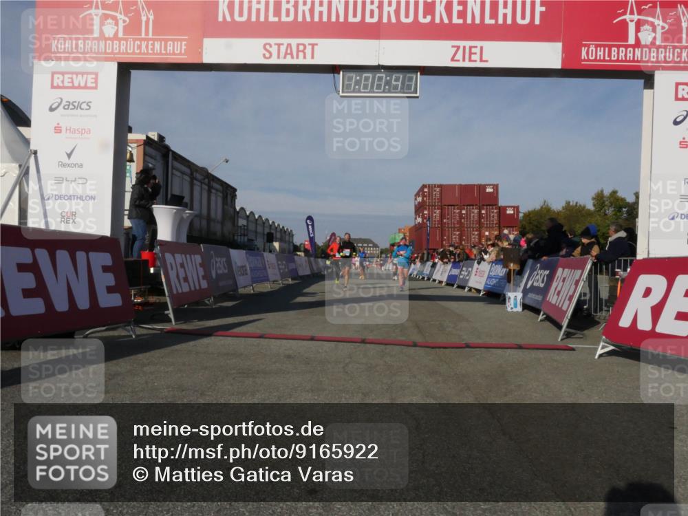 03.10.2025 - Köhlbrandbrückenlauf Matties Gatica Varas http://msf.ph/oto/9165922 03.10.2025 10:00:43 Ziel 1330, 2712, 2796, 3307, 3317, 3342, 3658, 3719 meine-sportfotos.de