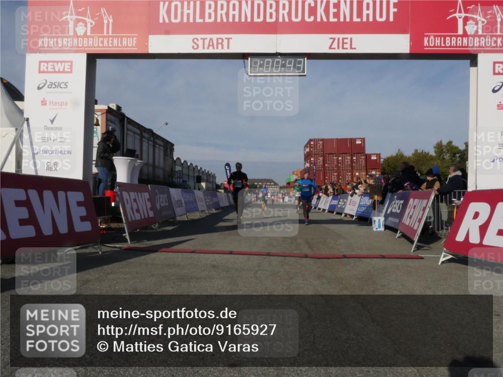03.10.2025 - Köhlbrandbrückenlauf Matties Gatica Varas http://msf.ph/oto/9165927 03.10.2025 10:00:45 Ziel 1330, 2712, 2796, 3307, 3317, 3342, 3651, 3658, 3719 meine-sportfotos.de