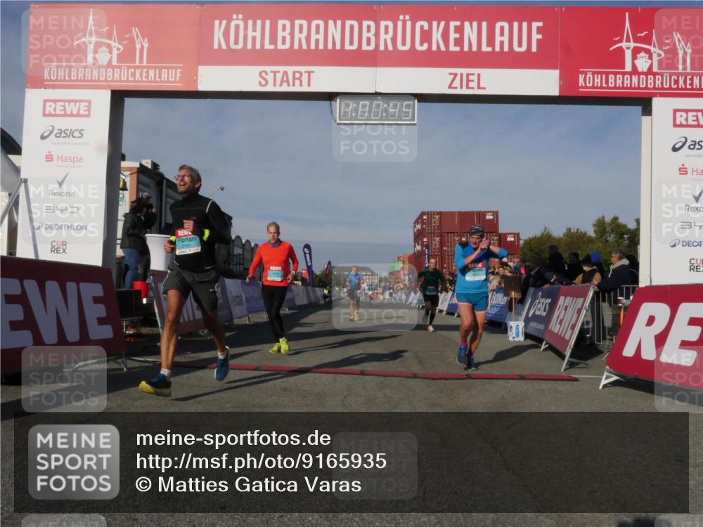 03.10.2025 - Köhlbrandbrückenlauf Matties Gatica Varas http://msf.ph/oto/9165935 03.10.2025 10:00:47 Ziel 1330, 1553, 1826, 2712, 3307, 3342, 3343, 3651, 3658, 3719 meine-sportfotos.de