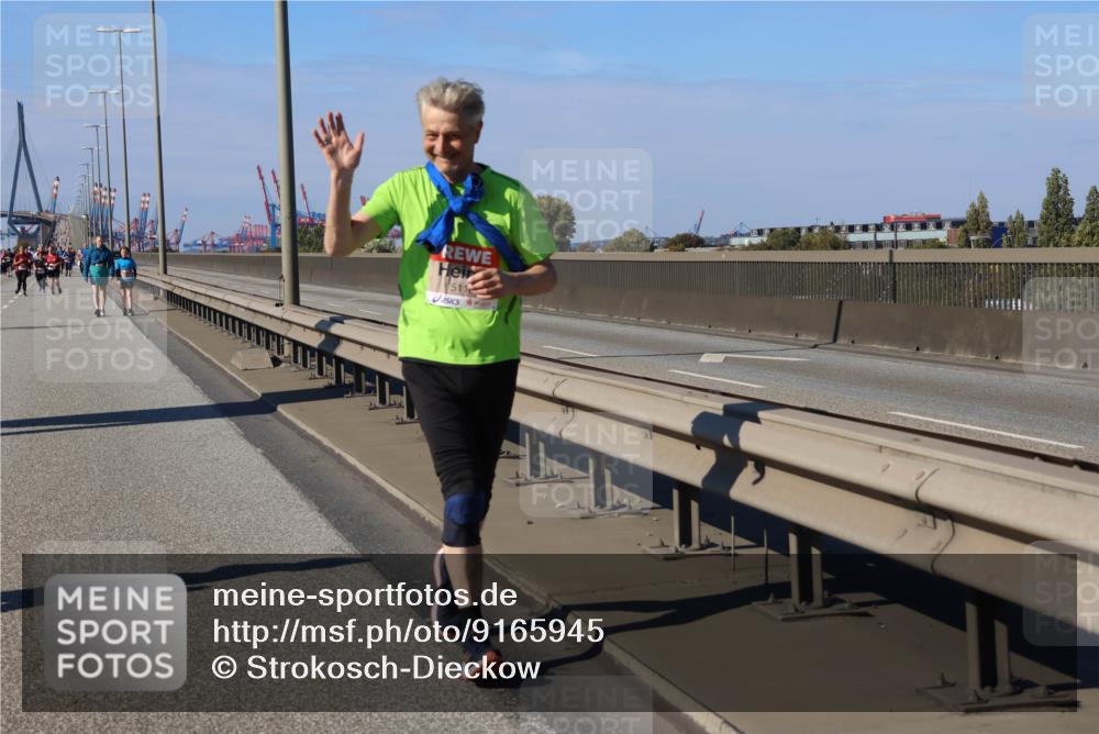 03.10.2025 - Köhlbrandbrückenlauf Strokosch-Dieckow http://msf.ph/oto/9165945 03.10.2025 13:16:52 Position 3 511 meine-sportfotos.de