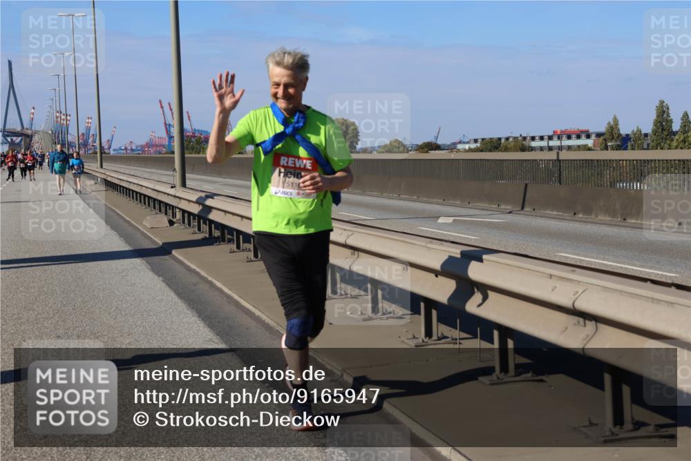 03.10.2025 - Köhlbrandbrückenlauf Strokosch-Dieckow http://msf.ph/oto/9165947 03.10.2025 13:16:52 Position 3 511 meine-sportfotos.de