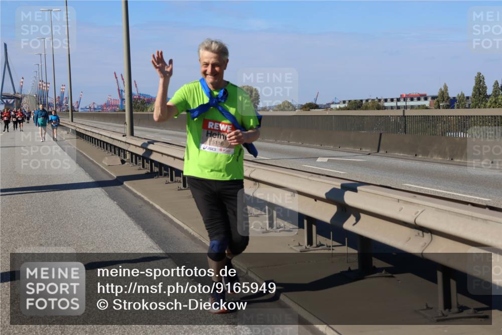 03.10.2025 - Köhlbrandbrückenlauf Strokosch-Dieckow http://msf.ph/oto/9165949 03.10.2025 13:16:52 Position 3 5116 meine-sportfotos.de