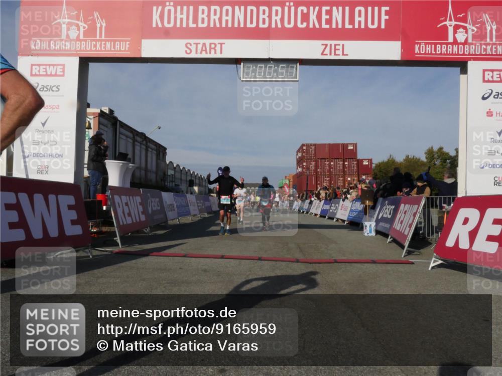 03.10.2025 - Köhlbrandbrückenlauf Matties Gatica Varas http://msf.ph/oto/9165959 03.10.2025 10:00:53 Ziel 1082, 1133, 1168, 1330, 1468, 1553, 1826, 2947, 3307, 3342, 3343, 3594, 3651, 3790, 3794 meine-sportfotos.de