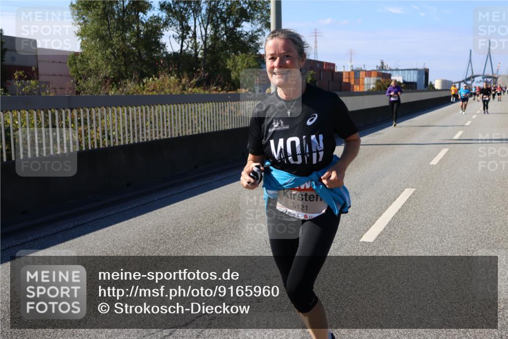03.10.2025 - Köhlbrandbrückenlauf Strokosch-Dieckow http://msf.ph/oto/9165960 03.10.2025 13:16:54 Position 3 5121 meine-sportfotos.de