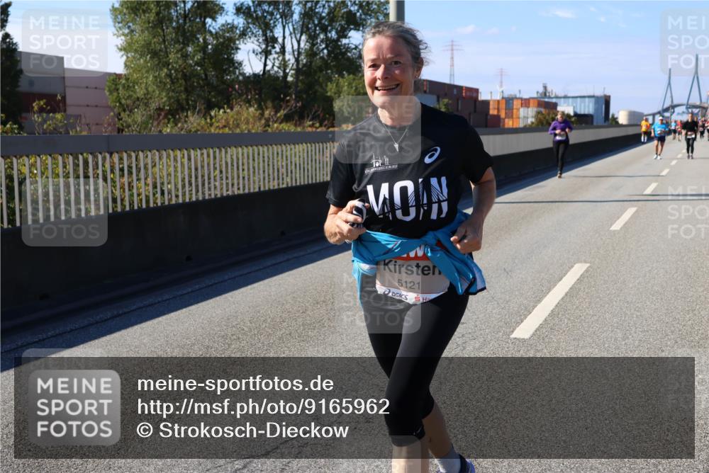 03.10.2025 - Köhlbrandbrückenlauf Strokosch-Dieckow http://msf.ph/oto/9165962 03.10.2025 13:16:54 Position 3 5121 meine-sportfotos.de