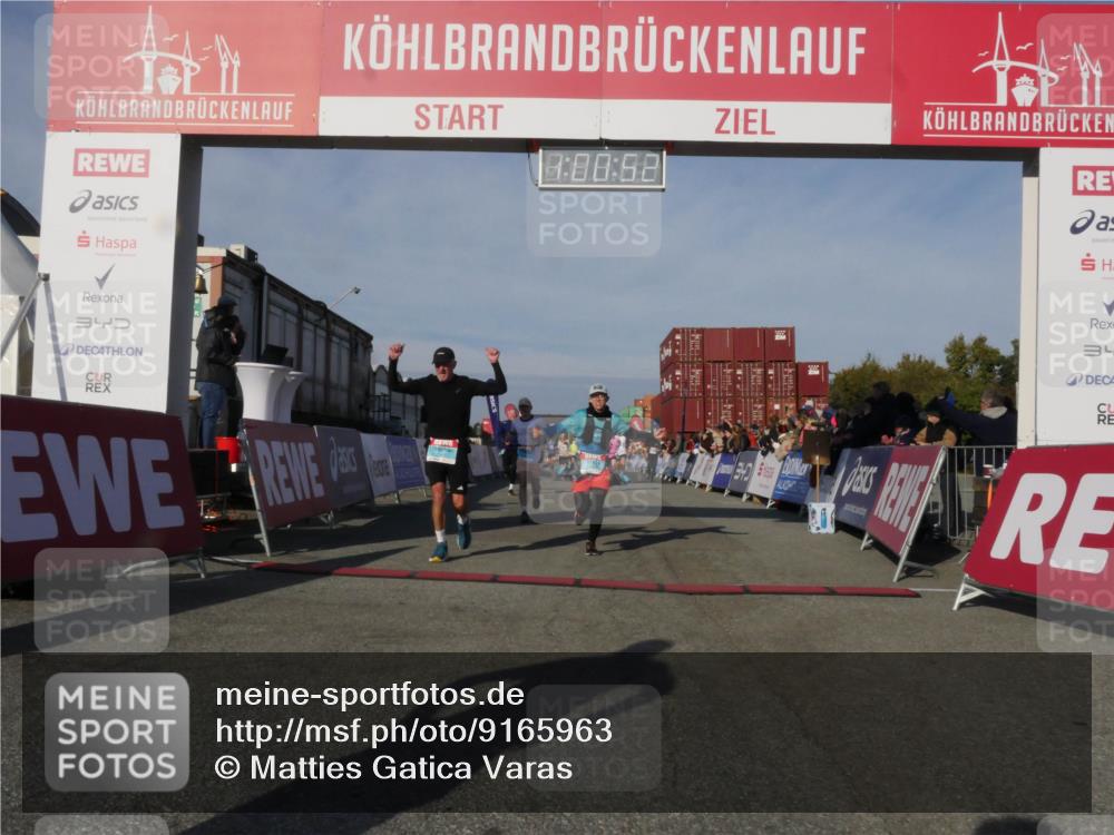 03.10.2025 - Köhlbrandbrückenlauf Matties Gatica Varas http://msf.ph/oto/9165963 03.10.2025 10:00:54 Ziel 1058, 1082, 1133, 1168, 1330, 1468, 1553, 1826, 2947, 3307, 3342, 3343, 3594, 3651, 3775, 3790, 3794 meine-sportfotos.de