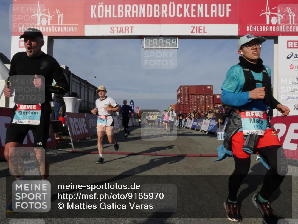 03.10.2025 - Köhlbrandbrückenlauf Matties Gatica Varas http://msf.ph/oto/9165970 03.10.2025 10:00:56 Ziel 1058, 1082, 1133, 1168, 1468, 1553, 1826, 2587, 2947, 3343, 3594, 3651, 3775, 3790, 3794 meine-sportfotos.de