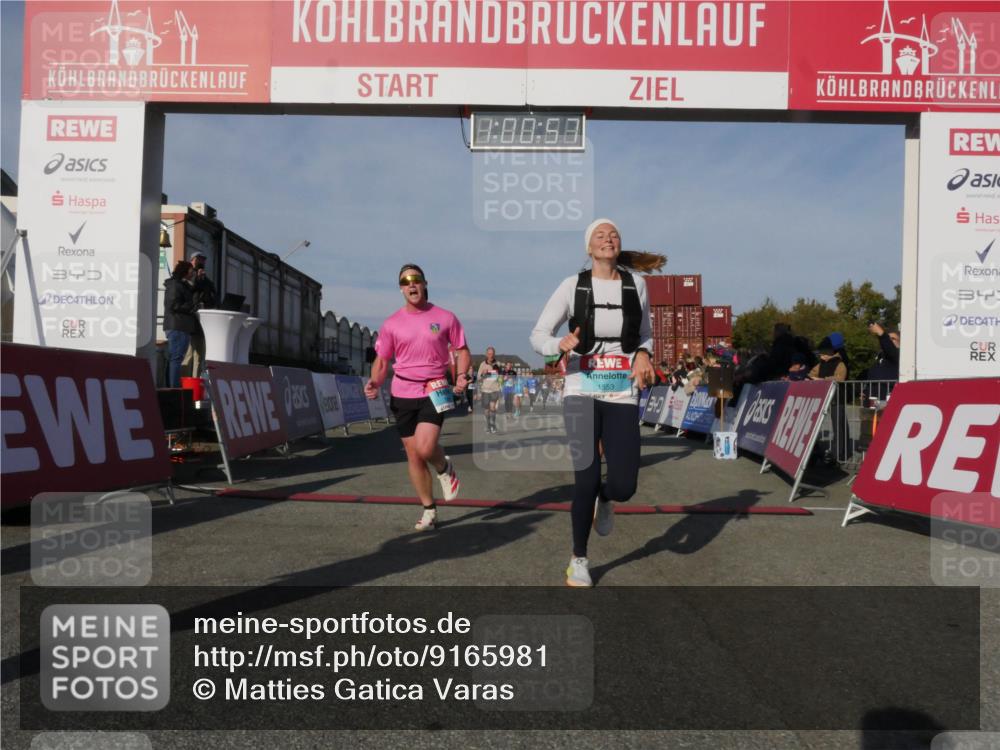 03.10.2025 - Köhlbrandbrückenlauf Matties Gatica Varas http://msf.ph/oto/9165981 03.10.2025 10:00:58 Ziel 1058, 1082, 1133, 1168, 1468, 1553, 1826, 2587, 2947, 3343, 3594, 3775, 3790, 3794 meine-sportfotos.de