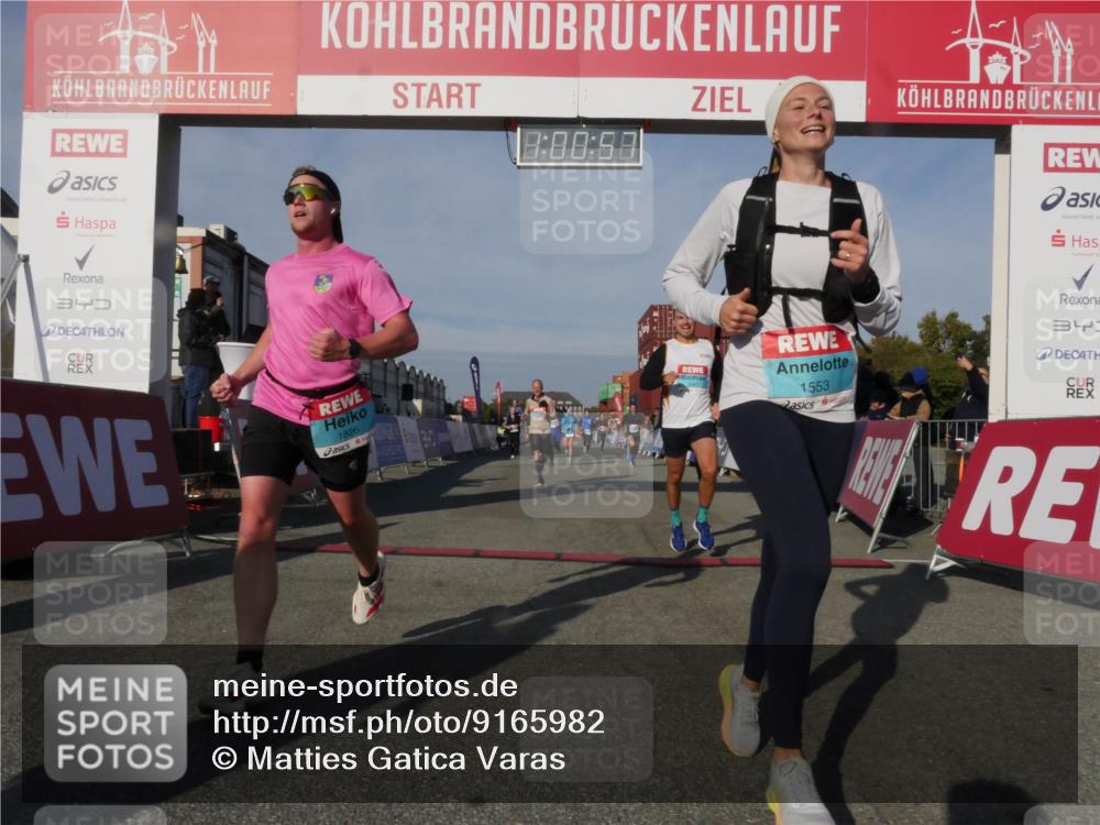 03.10.2025 - Köhlbrandbrückenlauf Matties Gatica Varas http://msf.ph/oto/9165982 03.10.2025 10:00:59 Ziel 1058, 1082, 1133, 1168, 1468, 2587, 2947, 3343, 3594, 3775, 3790, 3794 meine-sportfotos.de