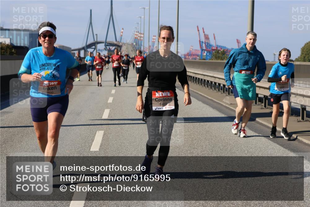 03.10.2025 - Köhlbrandbrückenlauf Strokosch-Dieckow http://msf.ph/oto/9165995 03.10.2025 13:17:06 Position 3 6400, 6403 meine-sportfotos.de