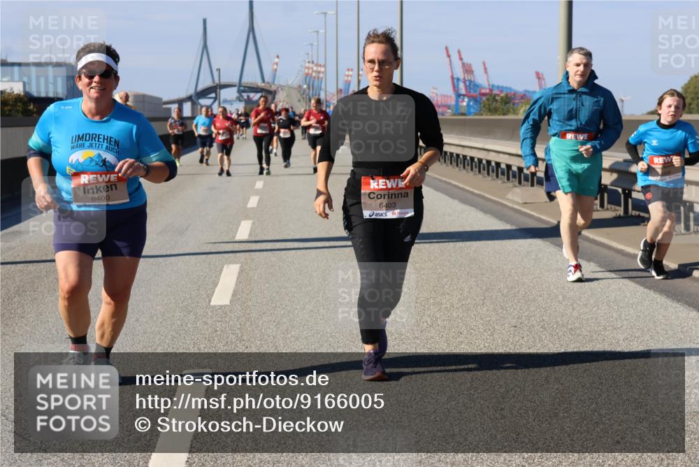 03.10.2025 - Köhlbrandbrückenlauf Strokosch-Dieckow http://msf.ph/oto/9166005 03.10.2025 13:17:06 Position 3 6400, 6403 meine-sportfotos.de