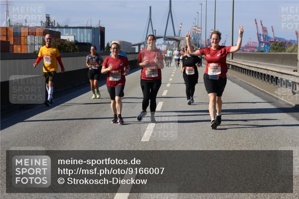 03.10.2025 - Köhlbrandbrückenlauf Strokosch-Dieckow http://msf.ph/oto/9166007 03.10.2025 13:17:15 Position 3 5188, 6515 meine-sportfotos.de