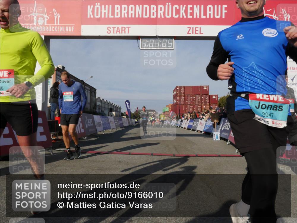 03.10.2025 - Köhlbrandbrückenlauf Matties Gatica Varas http://msf.ph/oto/9166010 03.10.2025 10:01:07 Ziel 1110, 1115, 1517, 1602, 2587, 3091, 3458 meine-sportfotos.de