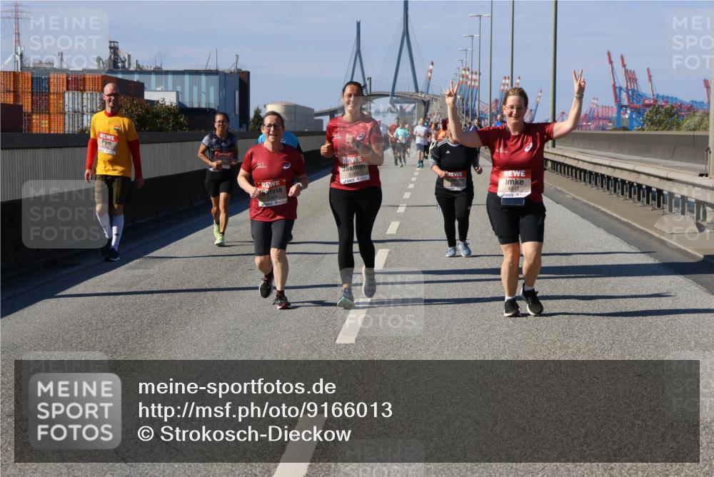03.10.2025 - Köhlbrandbrückenlauf Strokosch-Dieckow http://msf.ph/oto/9166013 03.10.2025 13:17:16 Position 3 5343, 5188, 6515 meine-sportfotos.de