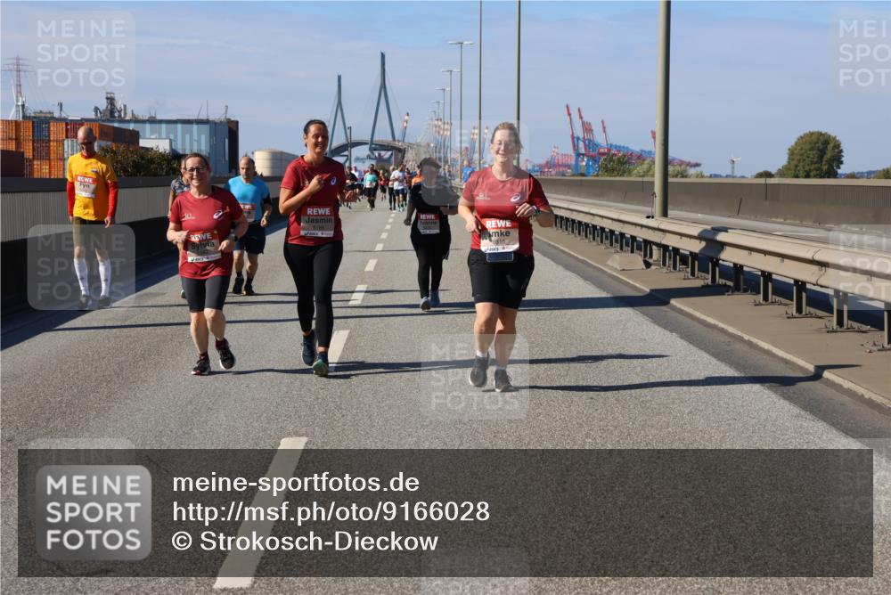 03.10.2025 - Köhlbrandbrückenlauf Strokosch-Dieckow http://msf.ph/oto/9166028 03.10.2025 13:17:17 Position 3 5188, 6515 meine-sportfotos.de