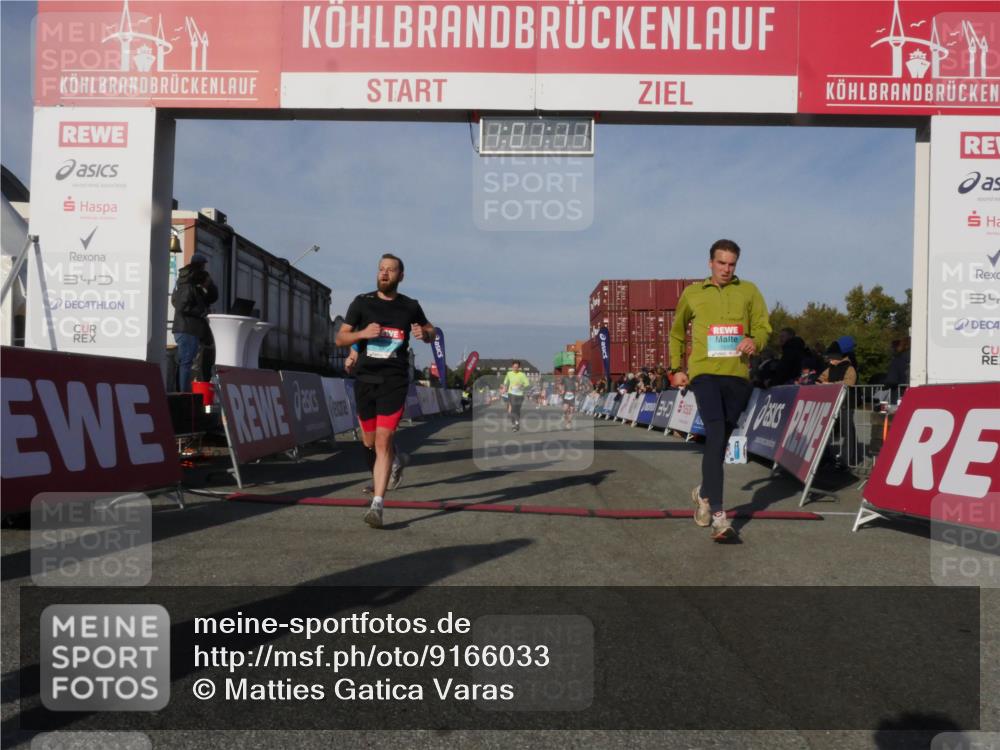 03.10.2025 - Köhlbrandbrückenlauf Matties Gatica Varas http://msf.ph/oto/9166033 03.10.2025 10:01:12 Ziel 1110, 1115, 1176, 1517, 1602, 3091, 3458, 3817 meine-sportfotos.de