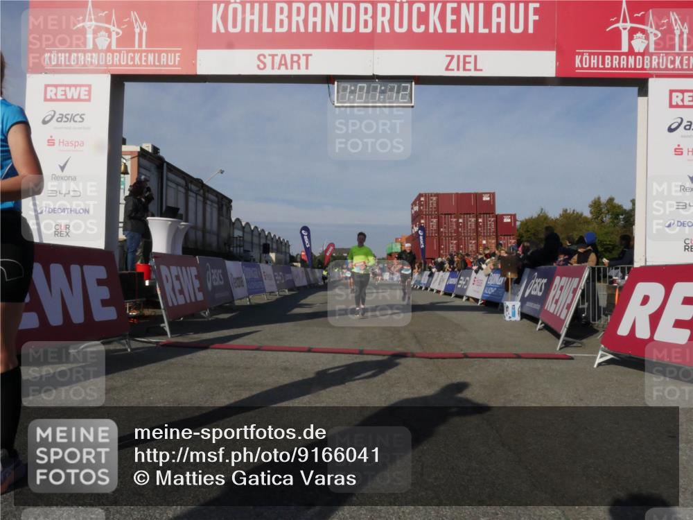 03.10.2025 - Köhlbrandbrückenlauf Matties Gatica Varas http://msf.ph/oto/9166041 03.10.2025 10:01:14 Ziel 1110, 1115, 1176, 3091, 3817 meine-sportfotos.de