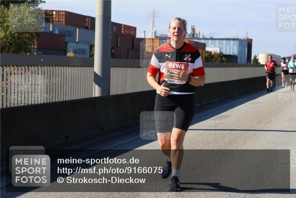 03.10.2025 - Köhlbrandbrückenlauf Strokosch-Dieckow http://msf.ph/oto/9166075 03.10.2025 13:17:26 Position 3  meine-sportfotos.de