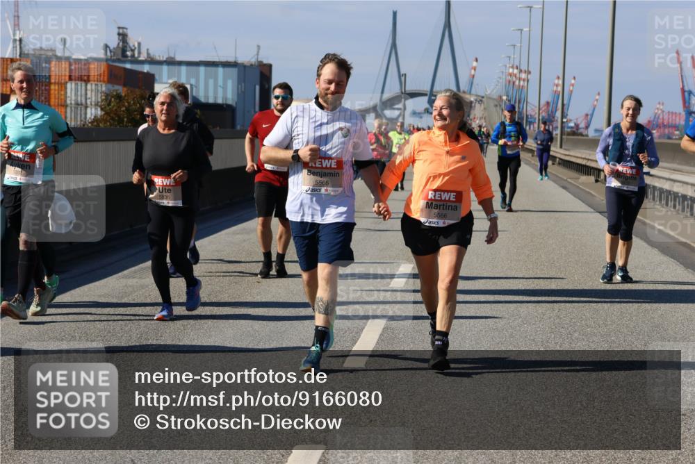 03.10.2025 - Köhlbrandbrückenlauf Strokosch-Dieckow http://msf.ph/oto/9166080 03.10.2025 13:17:37 Position 3 5835, 5565, 5566 meine-sportfotos.de