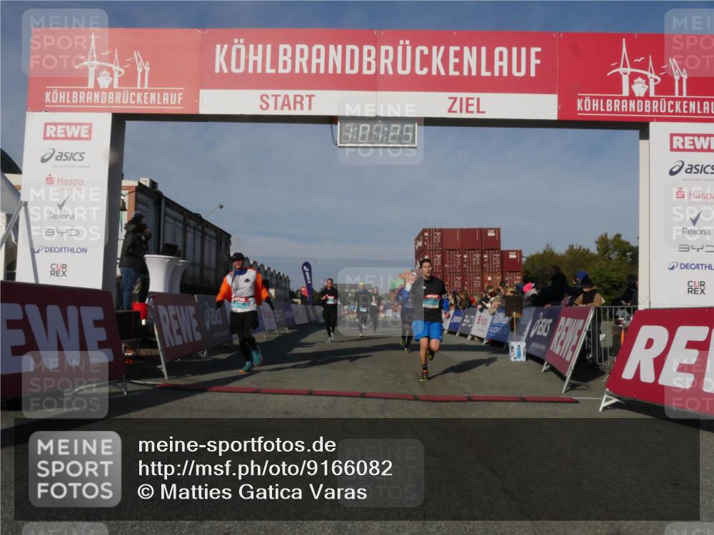 03.10.2025 - Köhlbrandbrückenlauf Matties Gatica Varas http://msf.ph/oto/9166082 03.10.2025 10:01:27 Ziel 1122, 1146, 1157, 1226, 1316, 1368, 2901, 2940, 3164, 3204, 3454 meine-sportfotos.de