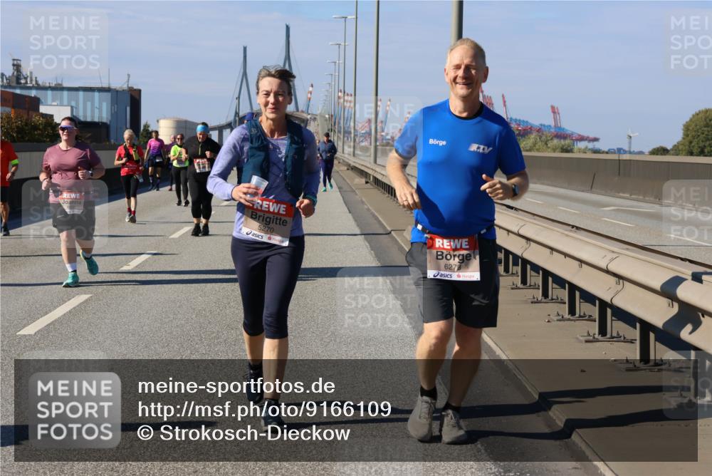 03.10.2025 - Köhlbrandbrückenlauf Strokosch-Dieckow http://msf.ph/oto/9166109 03.10.2025 13:17:42 Position 3 5270, 6278 meine-sportfotos.de