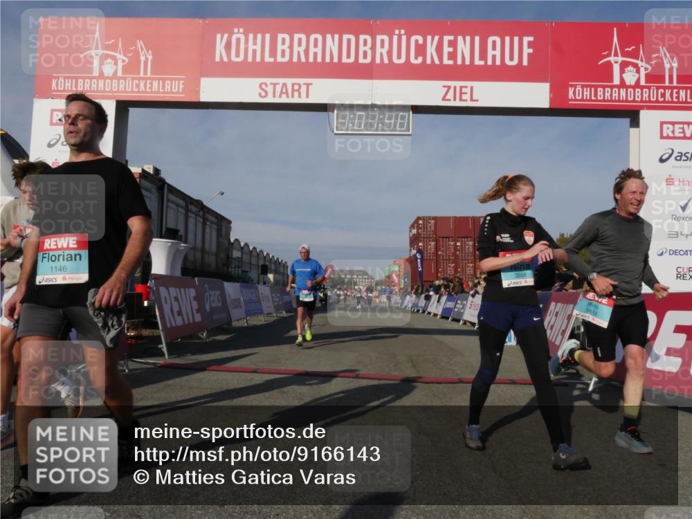 03.10.2025 - Köhlbrandbrückenlauf Matties Gatica Varas http://msf.ph/oto/9166143 03.10.2025 10:01:42 Ziel 1021, 1043, 1279, 1526, 2694, 2857, 2979 meine-sportfotos.de